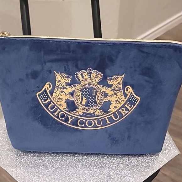 Juicy Couture Heritage Logo Cosmetic Pouch - Picture 2 of 6